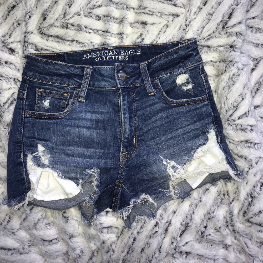 Distressed Denim shorts Hi-rise